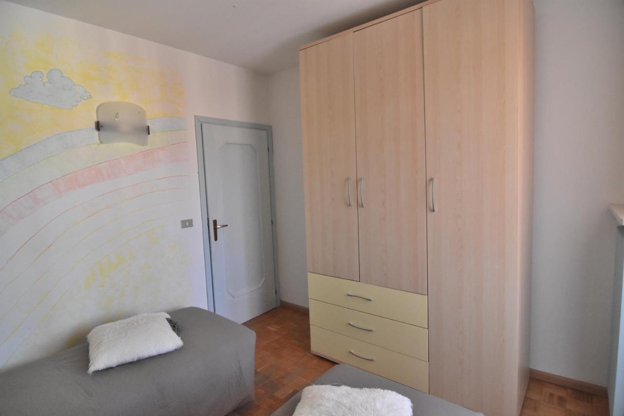 Appartamento Da Romina Con Parcheggio Gratuito Sanzeno Buitenkant foto
