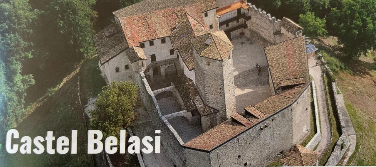 Appartamento Da Romina Con Parcheggio Gratuito Sanzeno Buitenkant foto