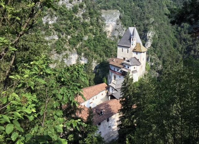 Appartamento Da Romina Con Parcheggio Gratuito Sanzeno Buitenkant foto