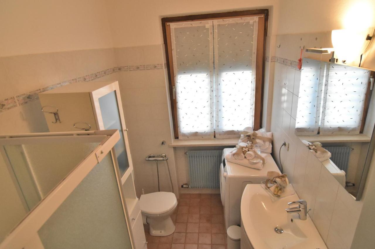 Appartamento Da Romina Con Parcheggio Gratuito Sanzeno Buitenkant foto